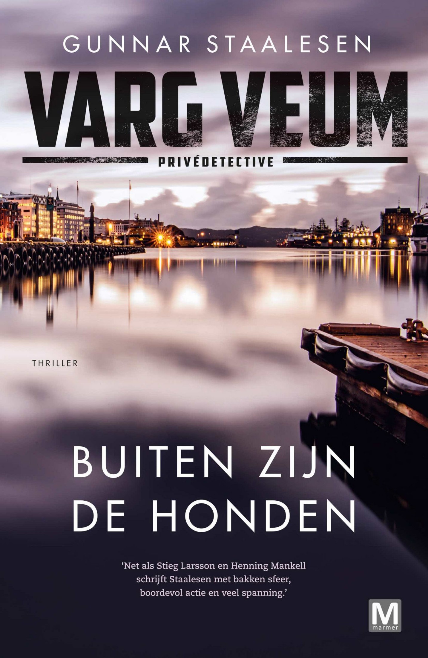 Buiten zijn de honden