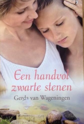 Een handvol zwarte stenen